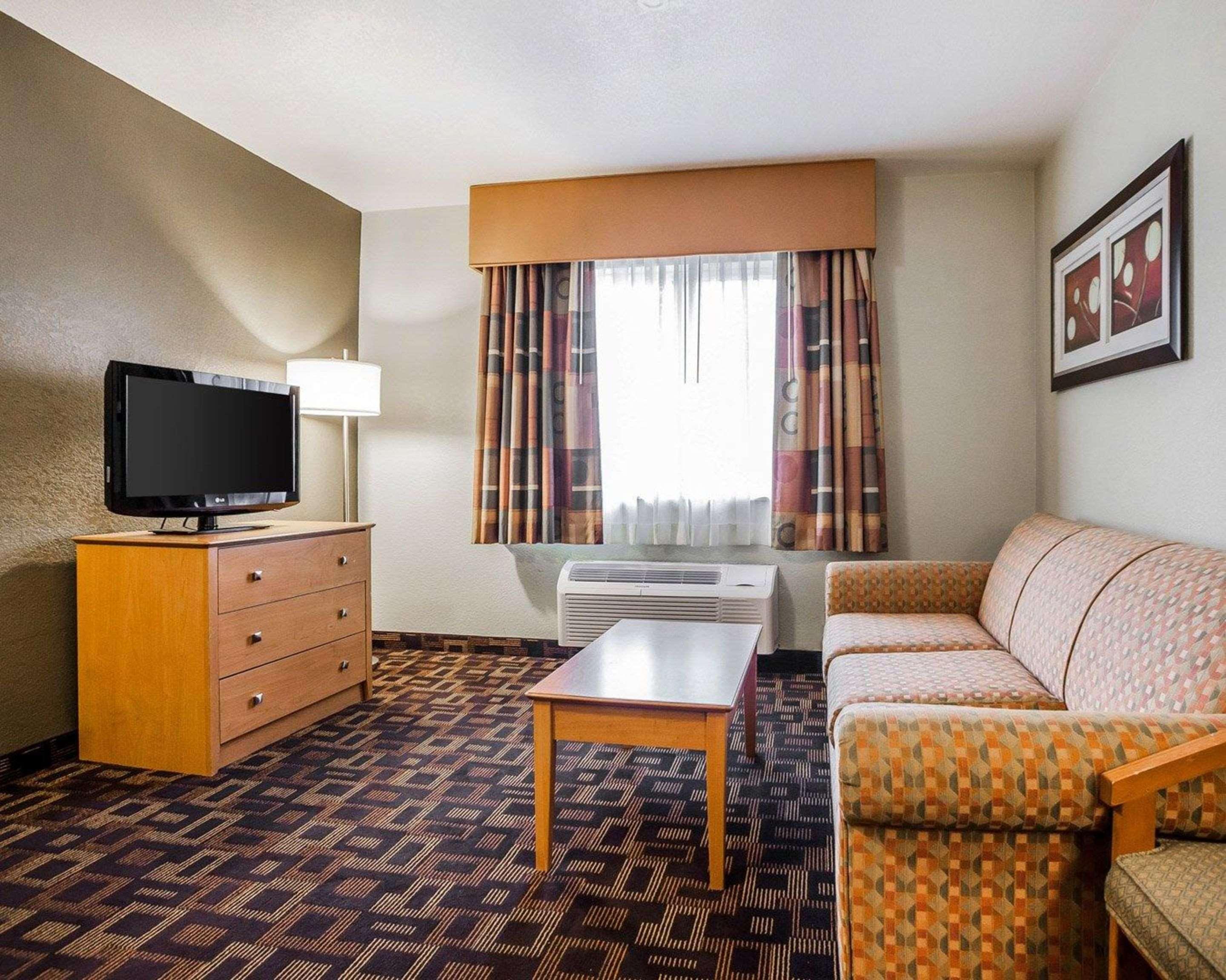 Quality Inn & Suites Des Moines Airport Zewnętrze zdjęcie