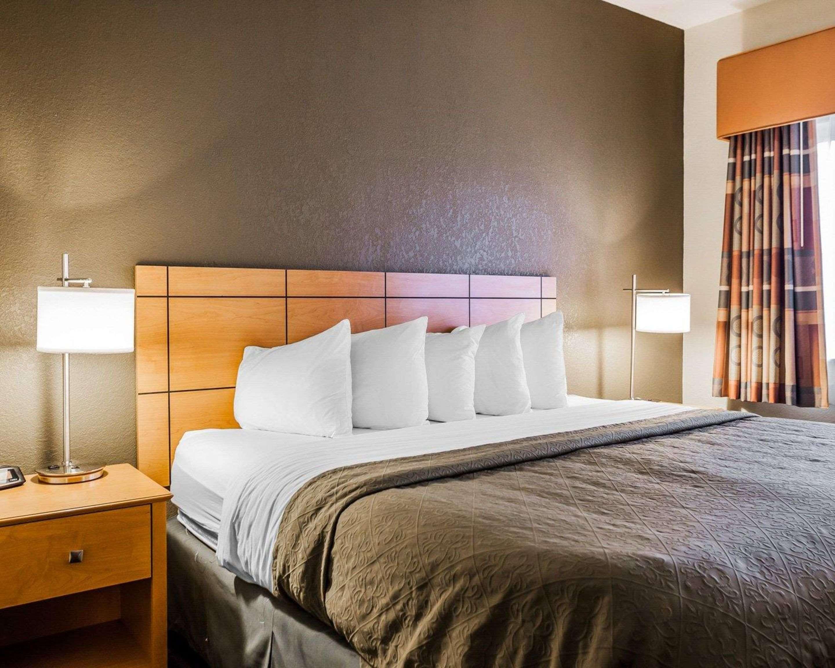 Quality Inn & Suites Des Moines Airport Zewnętrze zdjęcie
