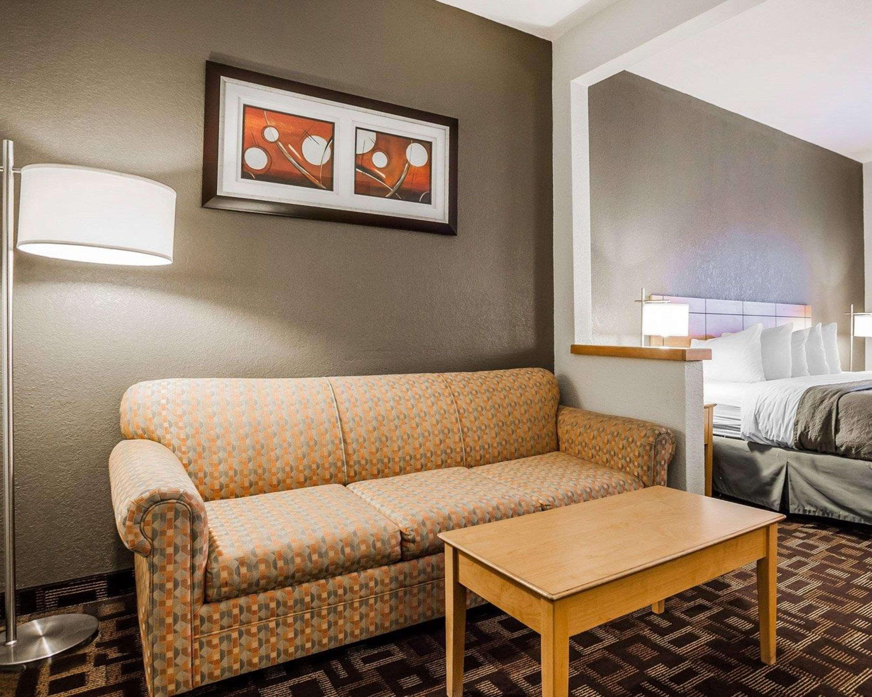 Quality Inn & Suites Des Moines Airport Zewnętrze zdjęcie