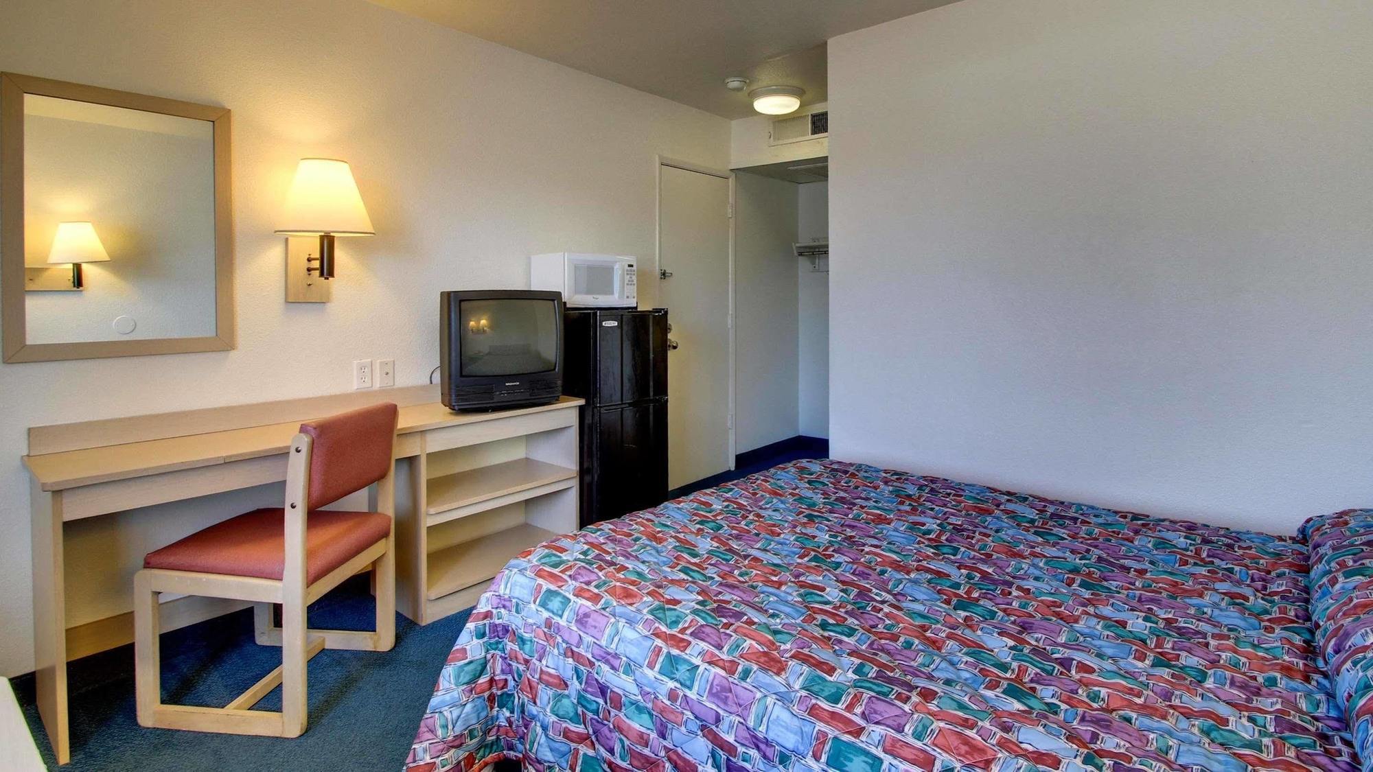 Quality Inn & Suites Des Moines Airport Zewnętrze zdjęcie