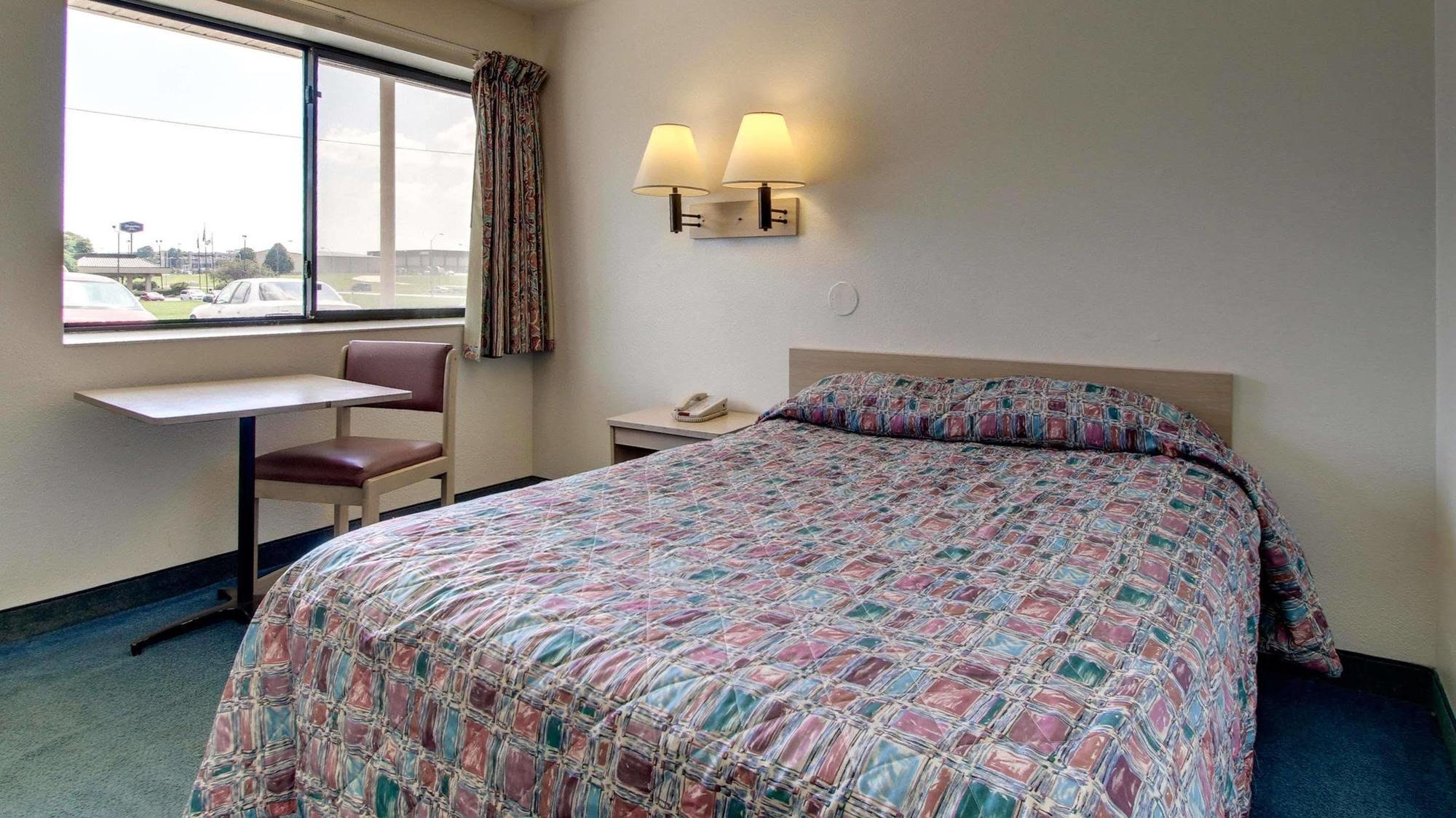 Quality Inn & Suites Des Moines Airport Zewnętrze zdjęcie